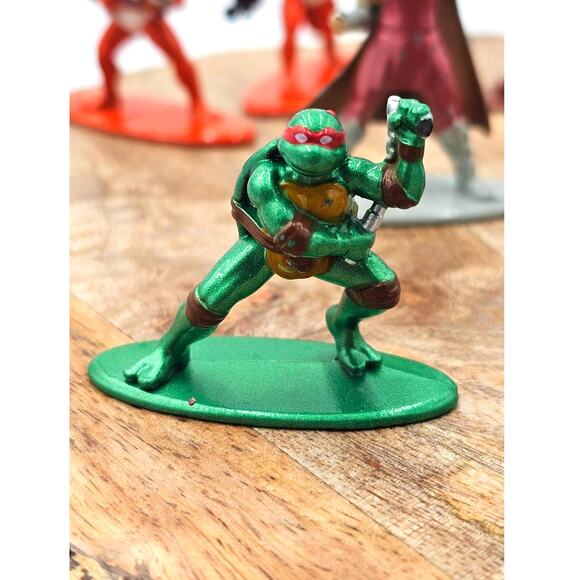 8 TMNT 1.65" 18-Pack Wave 2 Die-Cast Figures Nano Metal - Picture 4 of 9